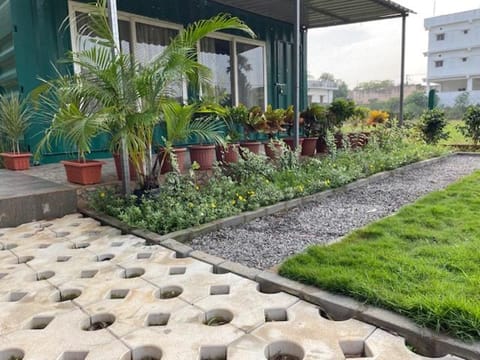 Garden, Garden view