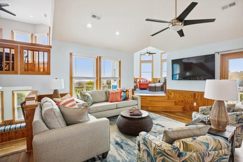 Maxximum Views House in Corolla