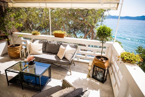 Zadar Center Beach Apartment - DIRECTLY ON THE SEA Apartment in Zadar