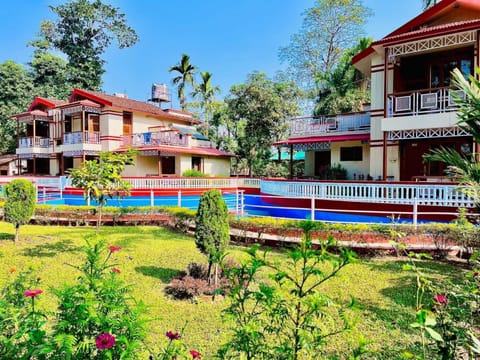 Property building, Garden