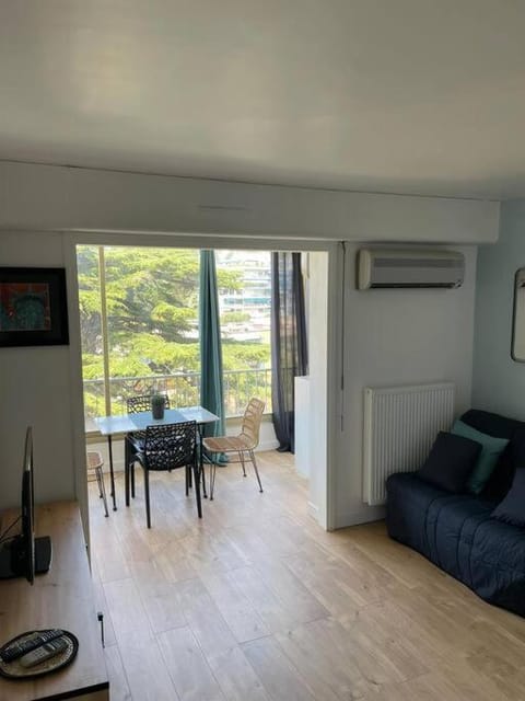 Petit T2 / 4 couchages Apartment in Cannes