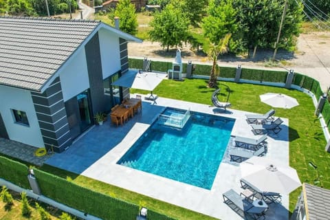 Garden, Balcony/Terrace