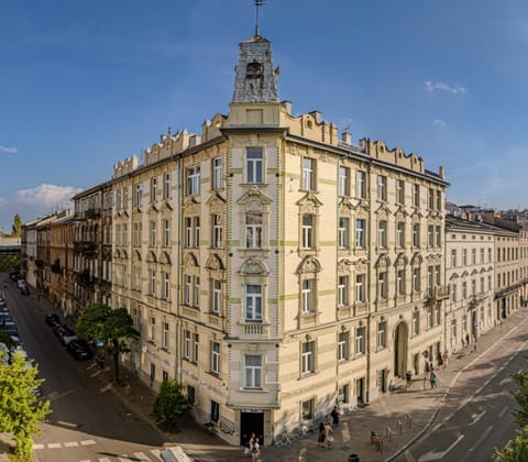 Property building, Street view