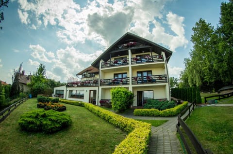 Property building, Day, Natural landscape, Garden, Other, Garden view