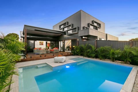 Property building, Pool view, Swimming pool, Swimming pool