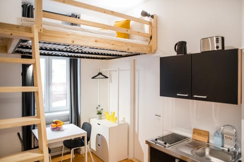 Kitchen or kitchenette, bunk bed