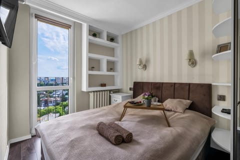 Bed, View (from property/room), Balcony/Terrace, Photo of the whole room, Seating area, Bedroom, towels