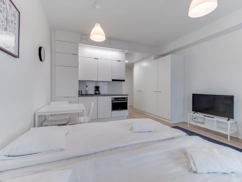 Bed, TV and multimedia, Living room, Bedroom, kitchen