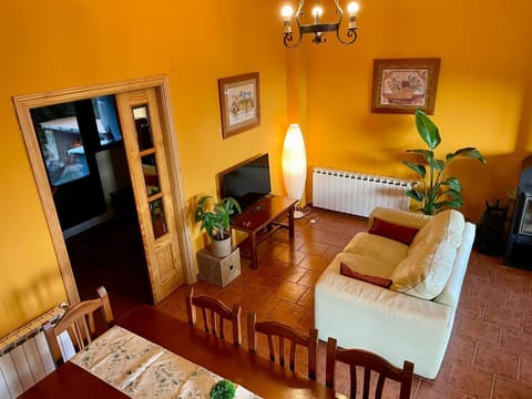 TV and multimedia, Living room, Dining area