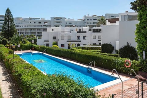 Nice 3 Bedroom Apartment, next to the beach, with pool Apartment in Marbella
