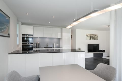Kitchen or kitchenette, Living room, Dining area