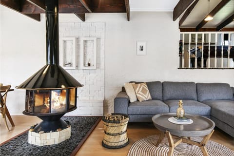 Living room, Seating area, fireplace