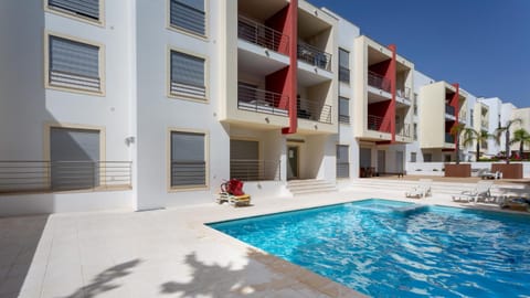 Property building, View (from property/room), Balcony/Terrace, Pool view, Swimming pool, sunbed