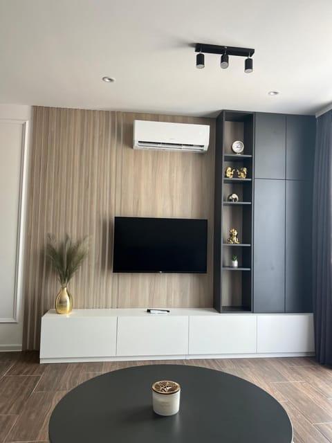 Communal lounge/ TV room, TV and multimedia, air conditioner