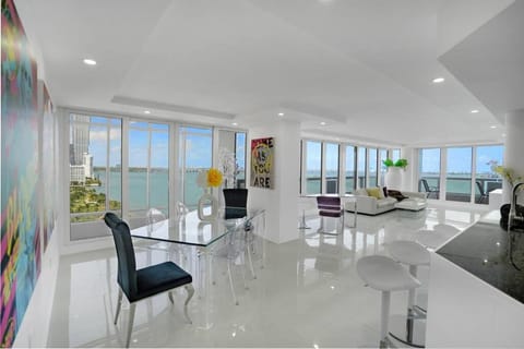 TV and multimedia, Balcony/Terrace, Living room, Dining area, Sea view