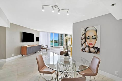 TV and multimedia, Balcony/Terrace, Living room, Dining area, Sea view