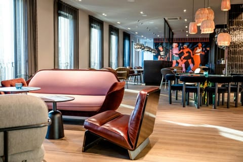Lounge or bar