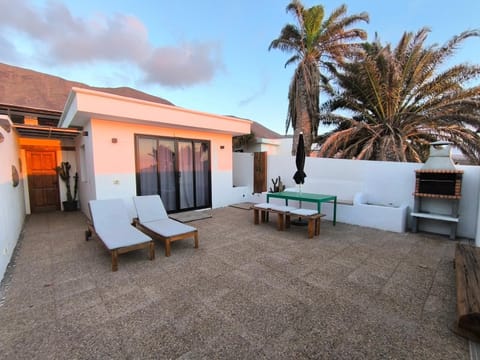 Balcony/Terrace, sunbed