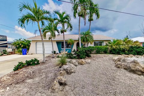 Rock N' Reel Boat House House in St James City