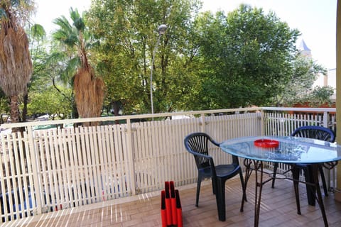 Day, Balcony/Terrace