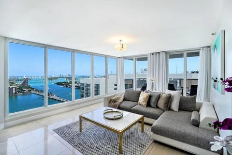 TV and multimedia, View (from property/room), Balcony/Terrace, Living room, Sea view