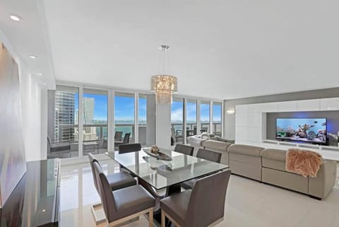 TV and multimedia, Balcony/Terrace, Living room, Dining area, Sea view