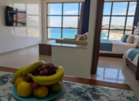 Living room, Photo of the whole room, Bedroom, Food, Sea view