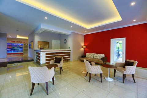Patio, Garden, On-site shops, Balcony/Terrace, Lobby or reception, Other, Decorative detail, Area and facilities, Supermarket/grocery shop, Shopping Area