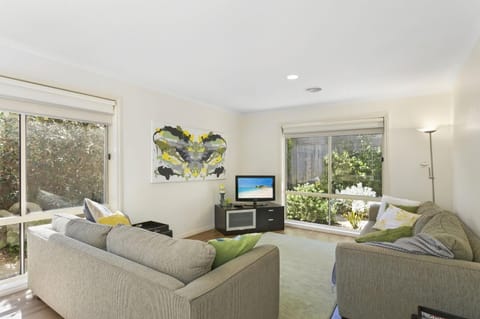 Living room, Garden view