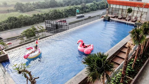 Pool view, Swimming pool, Swimming pool