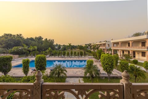 Property building, Swimming pool