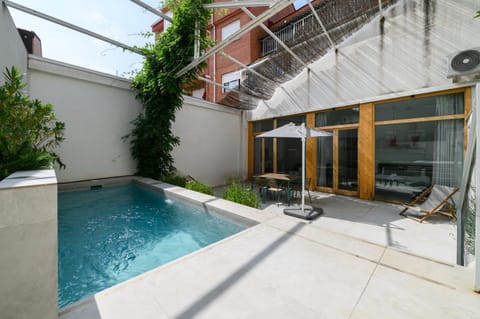 Property building, Swimming pool