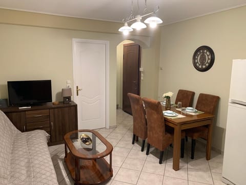 Elegant Escapes 3 Apartment in Alimos