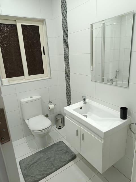 Cosy,central,modern Gem Apartment in Saint Paul's Bay