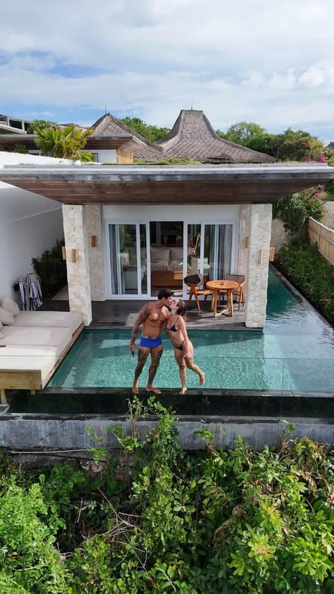 Property building, Day, People, Natural landscape, Garden, Garden view, Pool view, Swimming pool, group of guests