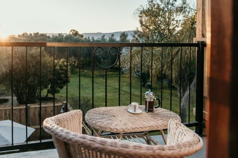 Natural landscape, Garden, View (from property/room), Balcony/Terrace, Garden view, Sunrise, Sunset