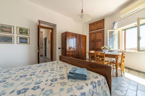 Property building, Living room, Bedroom