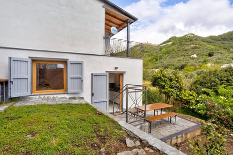 Villino Marco House in Carrara