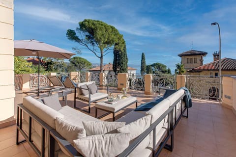 View (from property/room), Balcony/Terrace, Balcony/Terrace, sunbed