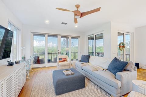 Beach to Bay View House in Longboat Key