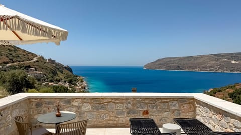 View (from property/room), Balcony/Terrace, Sea view