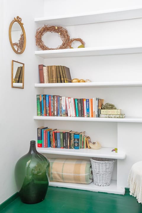 Decorative detail, Bedroom