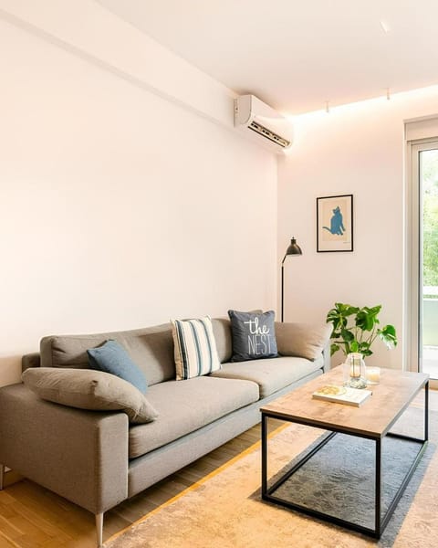 Living room, Seating area, air conditioner