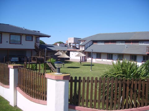 Property building, Day