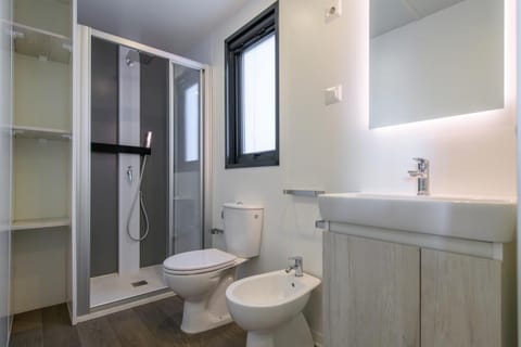 Camping Fontanelle Campground/ 
RV Resort in Lake Garda