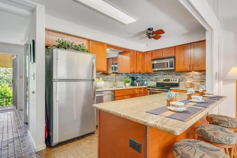 Koa Resort 3J · KOA 3J Remodeled 3BD w AC Pool Near Sandy Beach House in Kihei