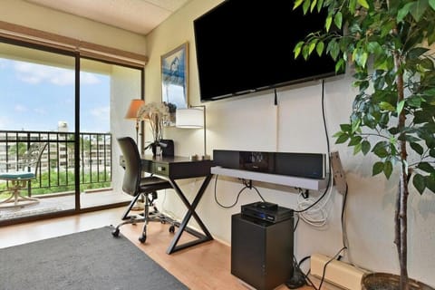Kihei Akahi C616 · AKH C616 Cozy Condo Near Beach w Ocean View P House in Wailea
