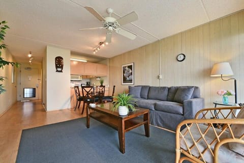 Kihei Akahi C616 · AKH C616 Cozy Condo Near Beach w Ocean View P House in Wailea