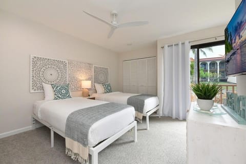 Maui Kamaole E202 · MKO E202 Remodeled 2BD Retreat wAC Pool Near House in Wailea