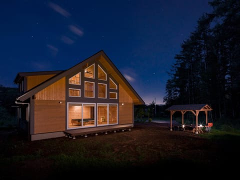 Property building, Night, BBQ facilities, BBQ facilities, Garden, Garden view